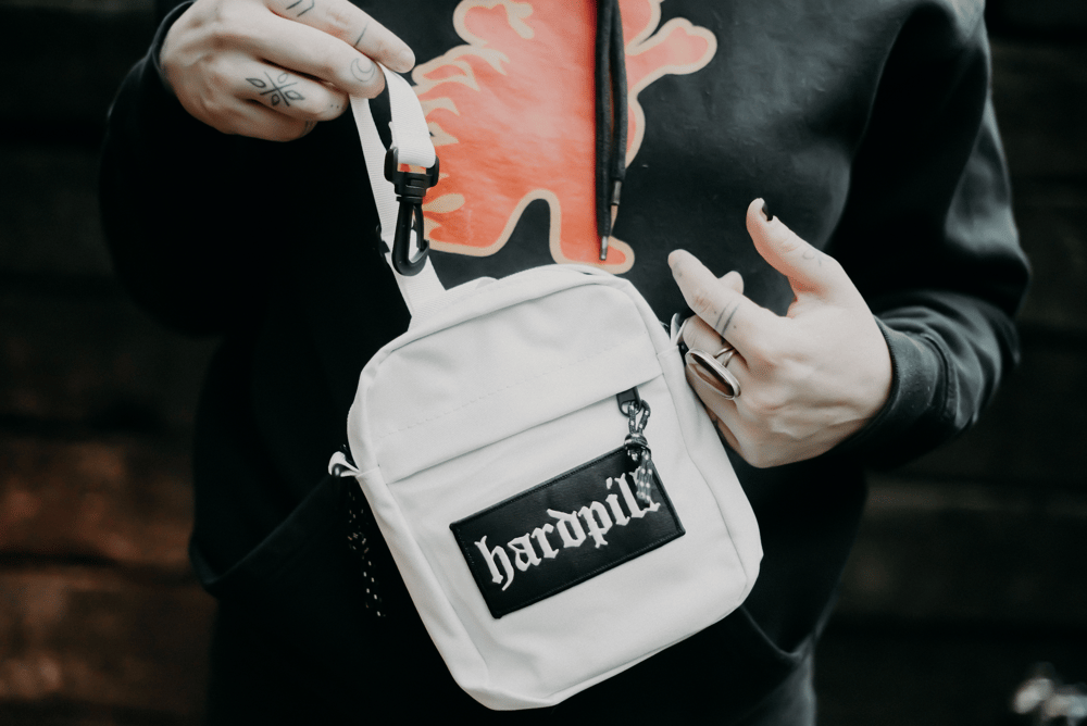 HARD PILL SATCHEL (Black or White)