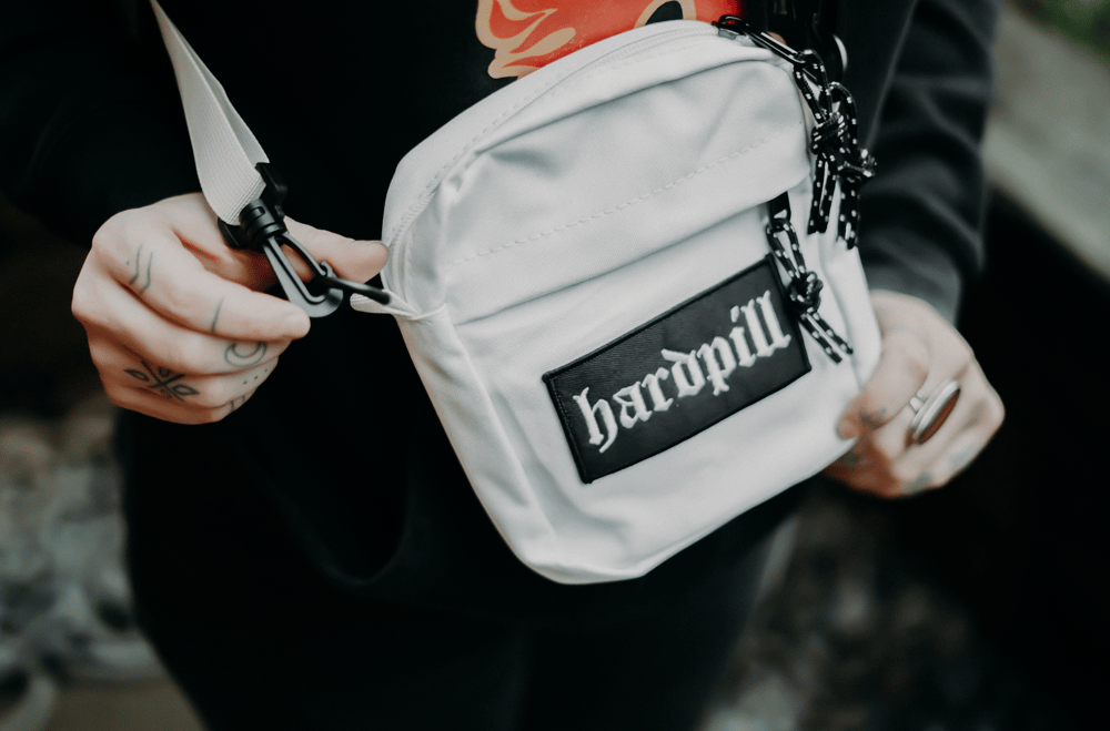 HARD PILL SATCHEL (Black or White)