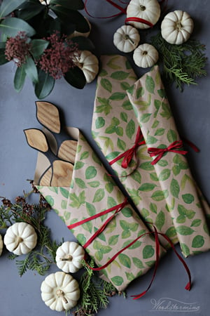 Image of Ebonized oak serving boards with leaf shape handles - set of two