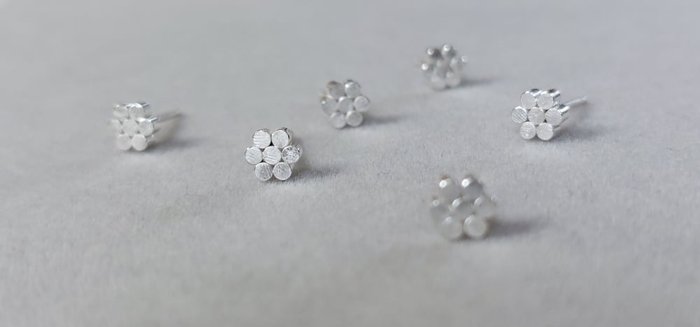 Image of Micro Millefleur Earstuds