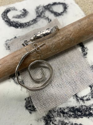 Image of "The Call of the Void" hammered chunky spiral hoops