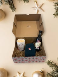 Image 3 of Christmas Gift Box - Wine Lovers 