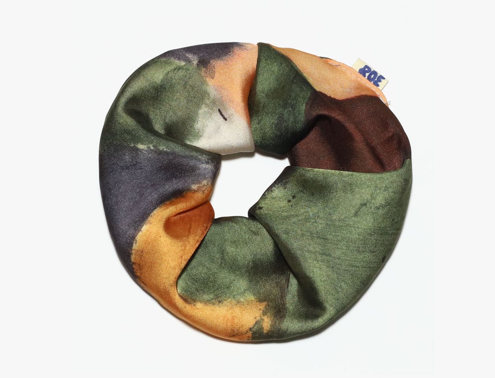 Image of COLOR PAINTING SCRUNCHIE