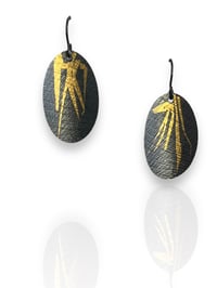 Image 1 of Leaf Earrings in oxid. SS & Gold