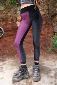 Image 5 of BIKOLOR LEGGINGS | PURPLE LYCRA + BLACK VELVET VERSION