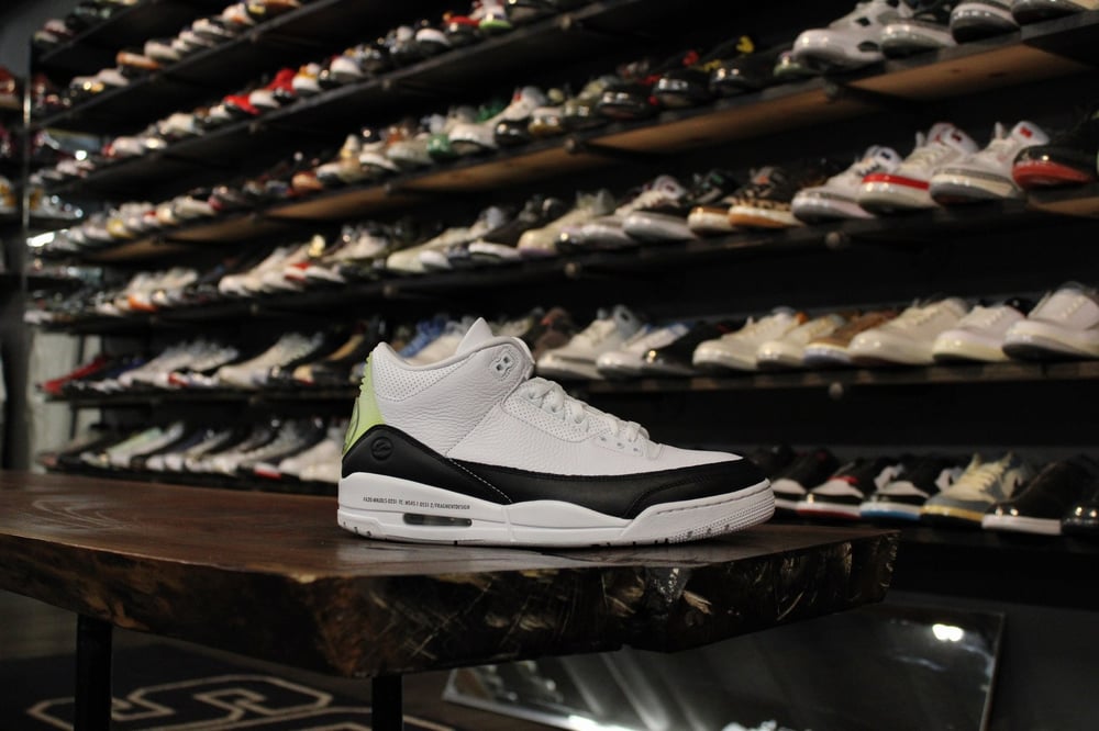 Air Jordan III (3) "Fragment"