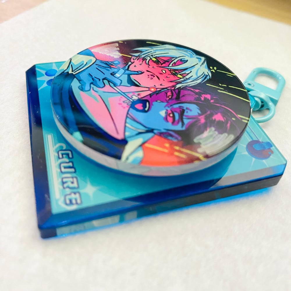 ALNST- Spinning recorder player charm