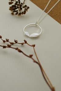 Image 4 of Double leaf silver necklace I Fold collection 