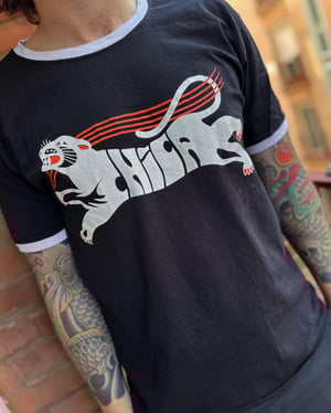 Chica Pantera - Black Ringer T-Shirt