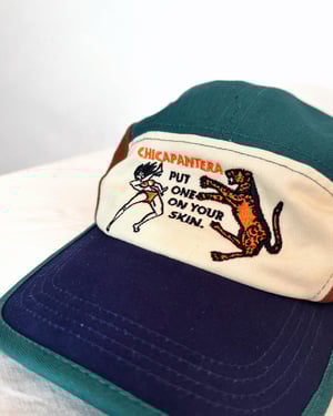 Gorra Bordada 5 paneles / Embroidered 5 Panel Cap