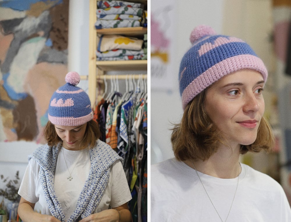 Image of BLUE AND PINK WOOL CAP