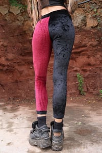 Image 4 of BIKOLOR LEGGINGS | STRIPPED BORDEAUX + BLACK VELVET VERSION