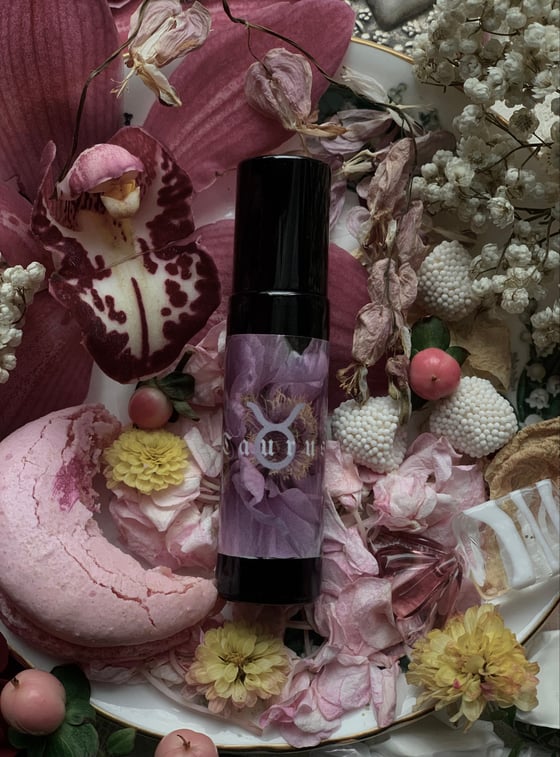 Image of Taurus Perfume oil (Rose, Benzoin, Magnolia, Vanilla)