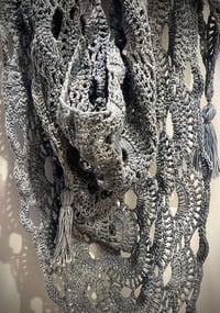 Image 3 of Tasseled Cowl