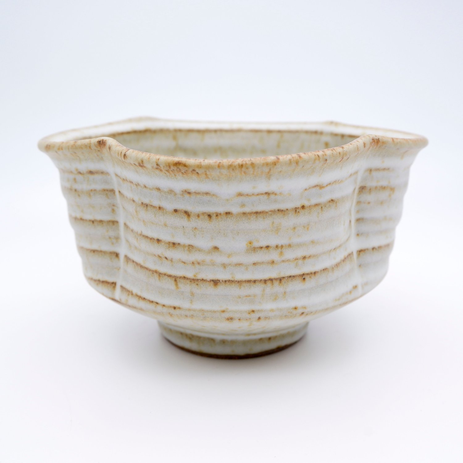 Image of Bowl (scalloped)