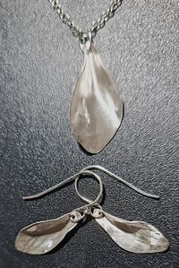 Image 5 of Silver Leaves Necklace and Earring Set (SJ074)