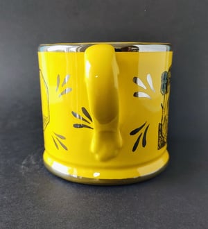 Cat canary lustre mug