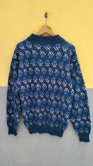 Maglione blu oltremare microfantasia 