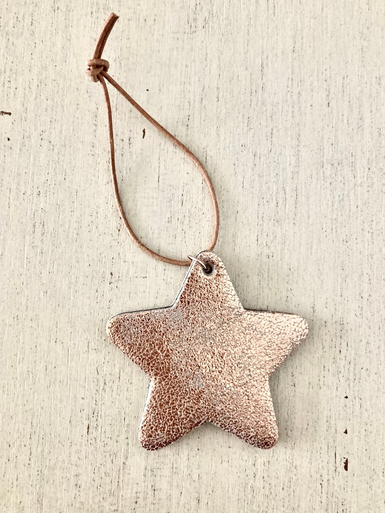 Image of Rose gold star