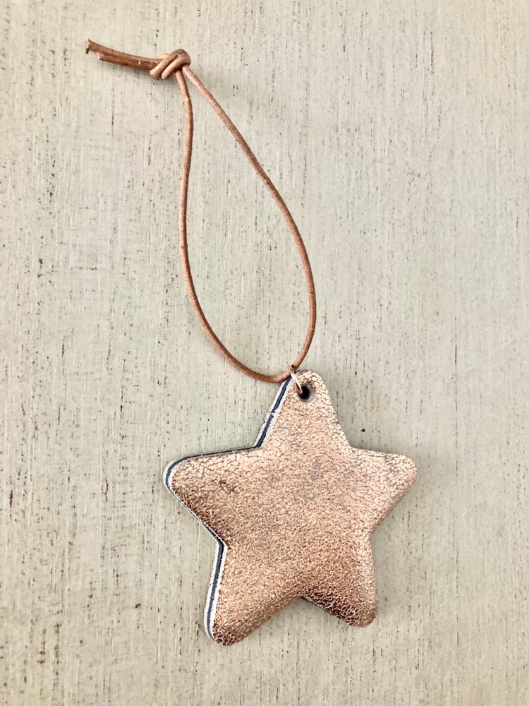 Image of Rose gold star