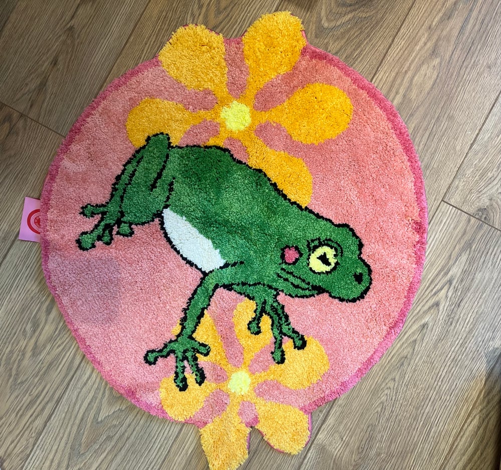 Image of froggy rug 🐸