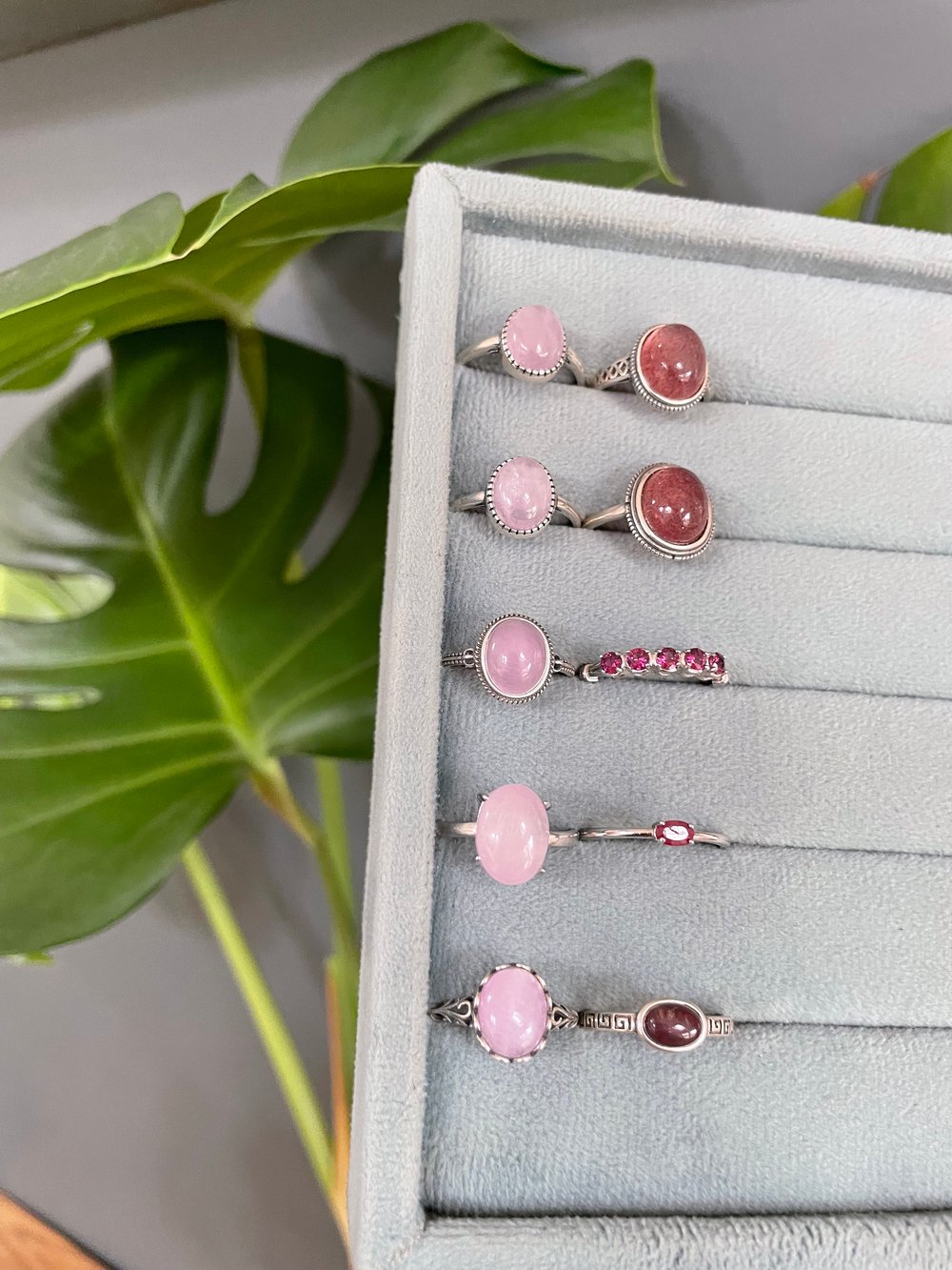 pink & cherry crystal rings! 