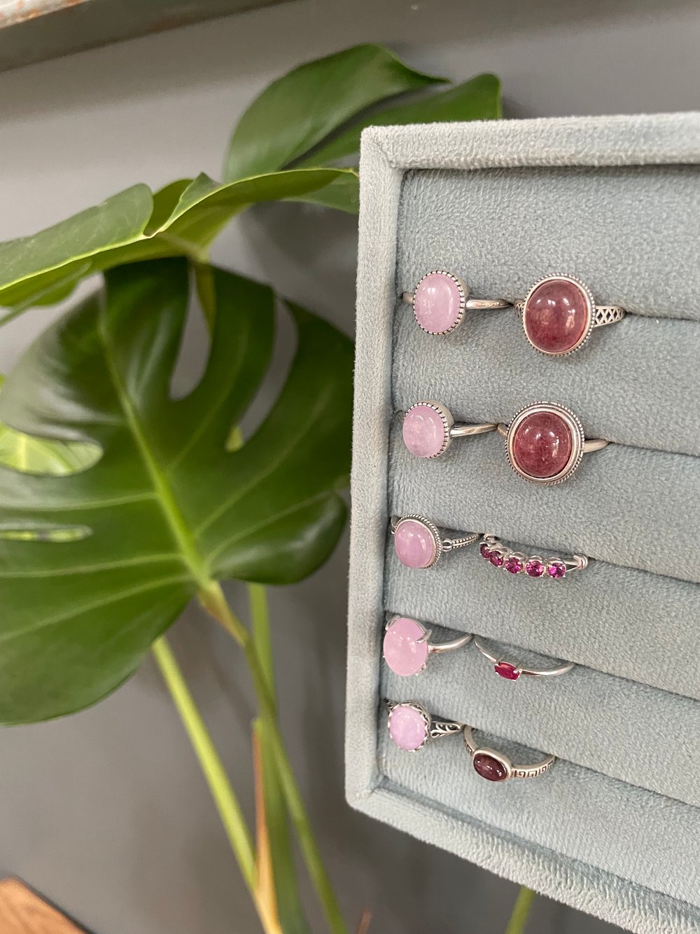 pink & cherry crystal rings! 