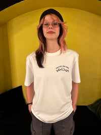 Image 2 of Trust no one T-shirt