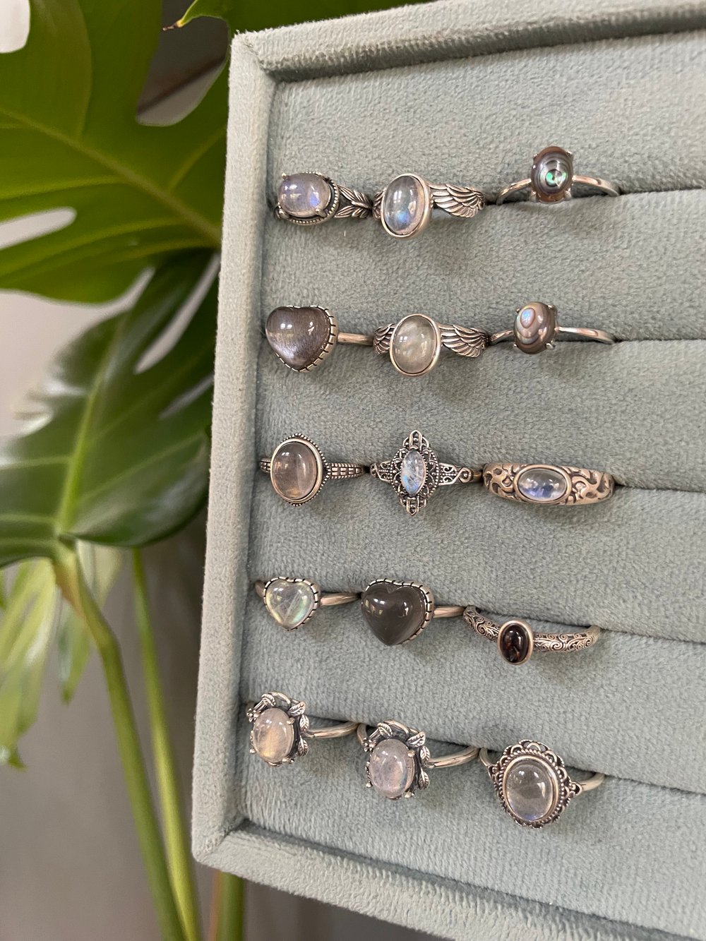 flashy labradorite crystal rings! (and more!)