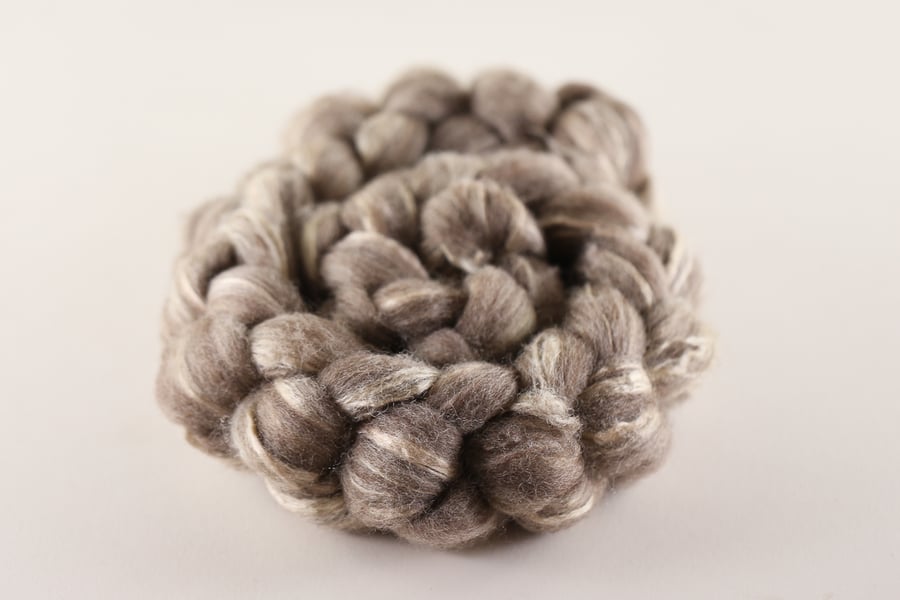 Image of Herbstlaubtrittvergnügeny 🍁 Mixed BFL/Silk 🍁 Morel (PRE-ORDER)