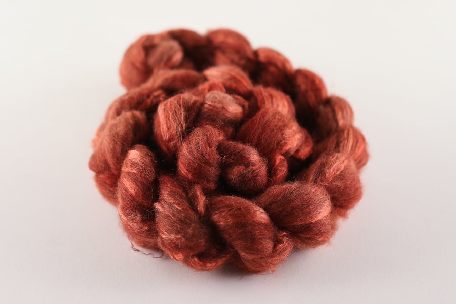 Image of Herbstlaubtrittvergnügeny 🍁 Mixed BFL/Silk 🍁 Salmon (PRE-ORDER)