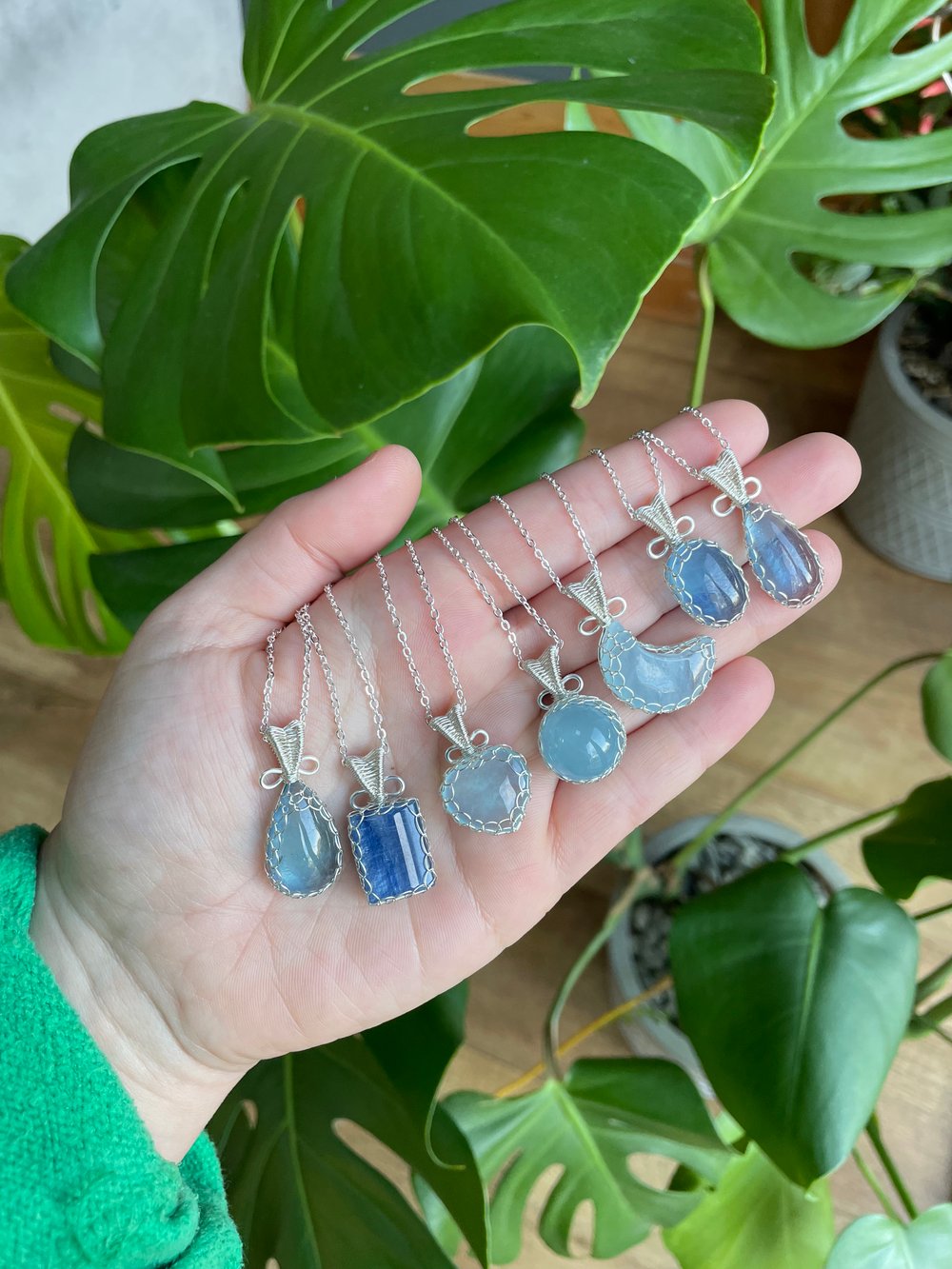 sea breeze crystal necklaces!