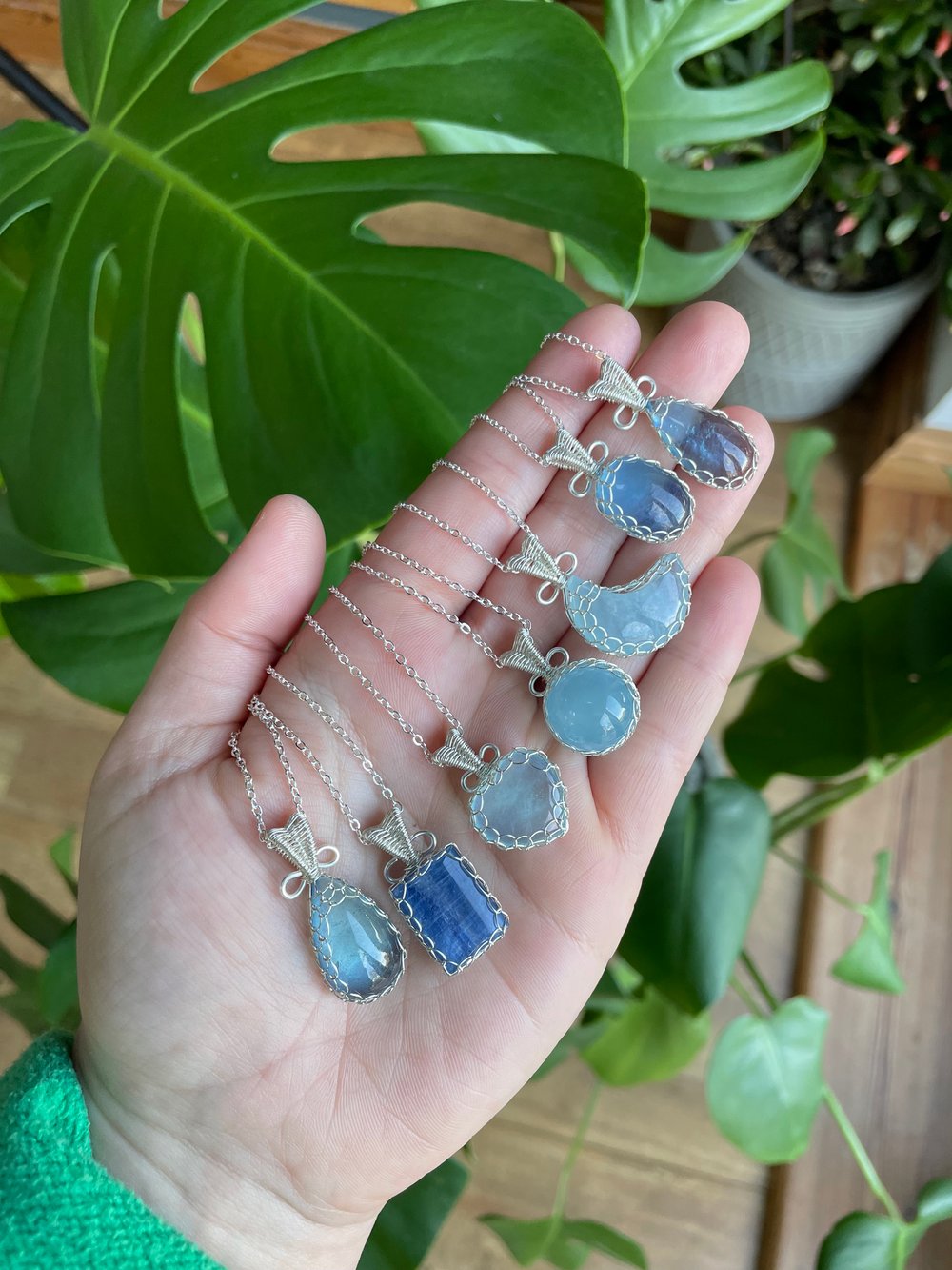 sea breeze crystal necklaces!