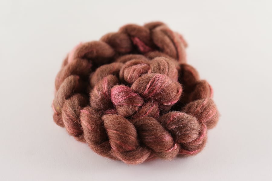 Image of Herbstlaubtrittvergnügeny 🍁 Mixed BFL/Silk 🍁 Pink (PRE-ORDER)