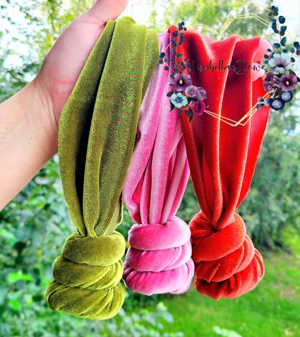 Image of Mystery Velvet Wraps