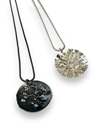Image 1 of Coral necklace - black