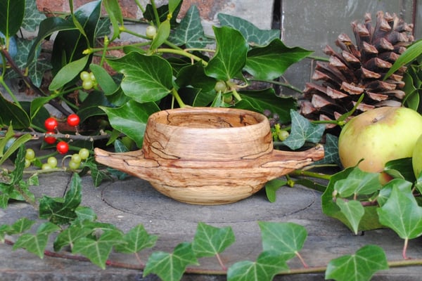 Image of beech quaich VIII - tasse à whisky en hêtre VIII