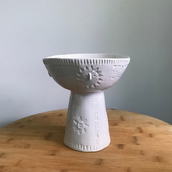 Image of Sunface chalice planter  (151123)