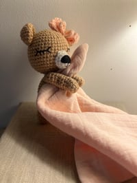 Image 2 of Small Amigurumis Bear with Baby Towel Pink