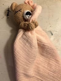 Image 3 of Small Amigurumis Bear with Baby Towel Pink