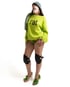 green bonnet Image 3