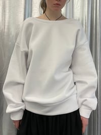 Image 2 of White oversized sweatshirt with open back 