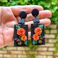 Image 1 of Marigold & Butterfly 