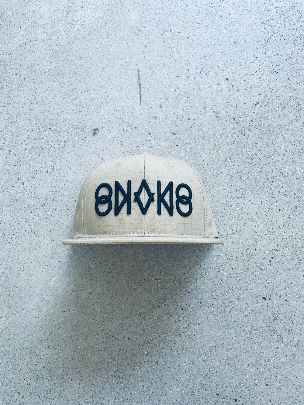 Image of MIRROR LOGO HAT KT