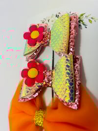 Image 3 of Pink Flower Glitter Bow Clips Set