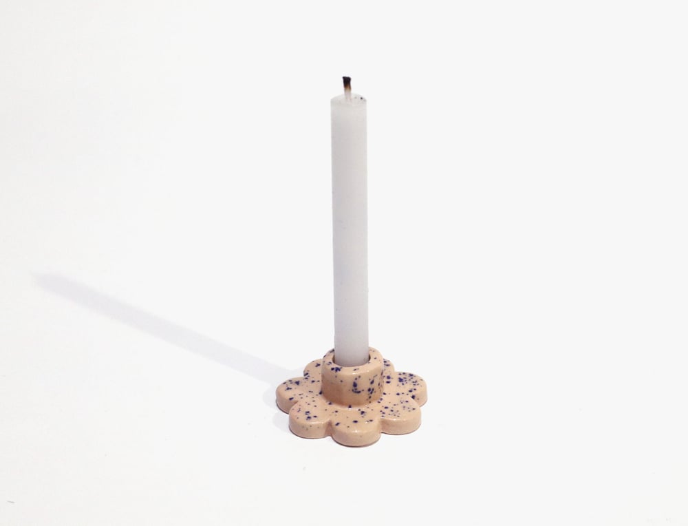 Image of FLOWER CANDLE HOLDER