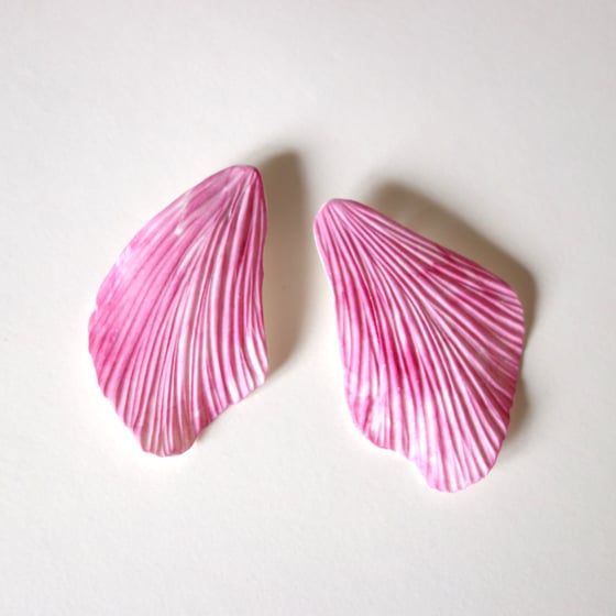 Image of Boucles d'oreilles pétales roses