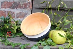 Image of field maple bowl II - bol en érable champêtre II