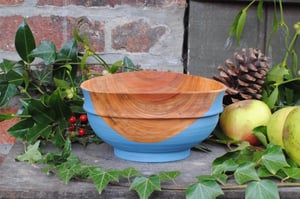 Image of cherrywood bowl II - bol en merisier II