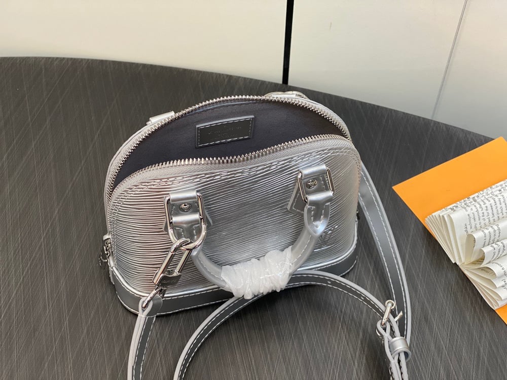 LV Epi Leather Alma